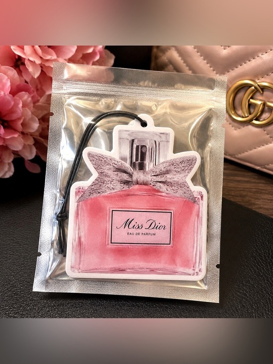 no brand Accessories - Designer-Inspired Pink Perfume Bottle Air Freshener | Floral & Sweet Scent